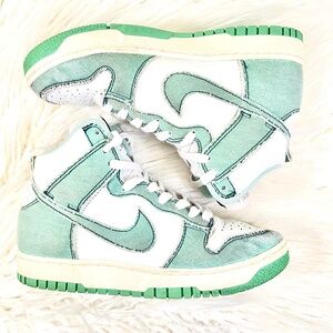 NIKE "Dunk High Tops 1985 in green denim"